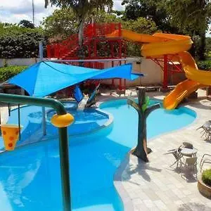 Diroma Piscina 24 H Com Bar Molhado Apartamento Caldas Novas